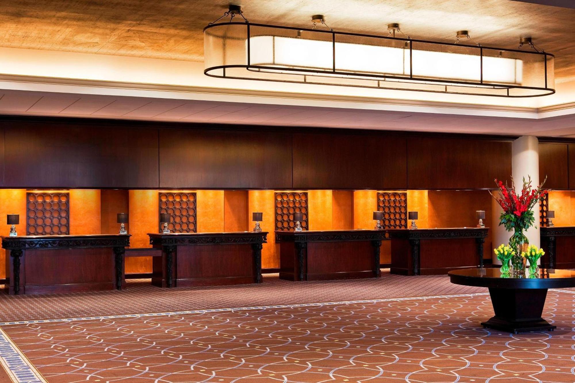 Sheraton New Orleans Hotel Exterior foto